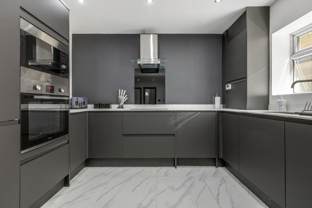 Crystal Towers Sasco Apartments Μπλάκπουλ Εξωτερικό φωτογραφία