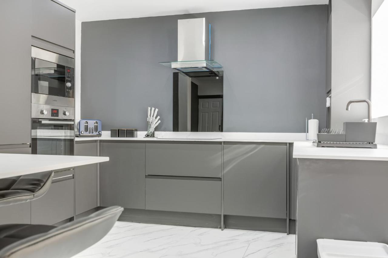 Crystal Towers Sasco Apartments Μπλάκπουλ Εξωτερικό φωτογραφία