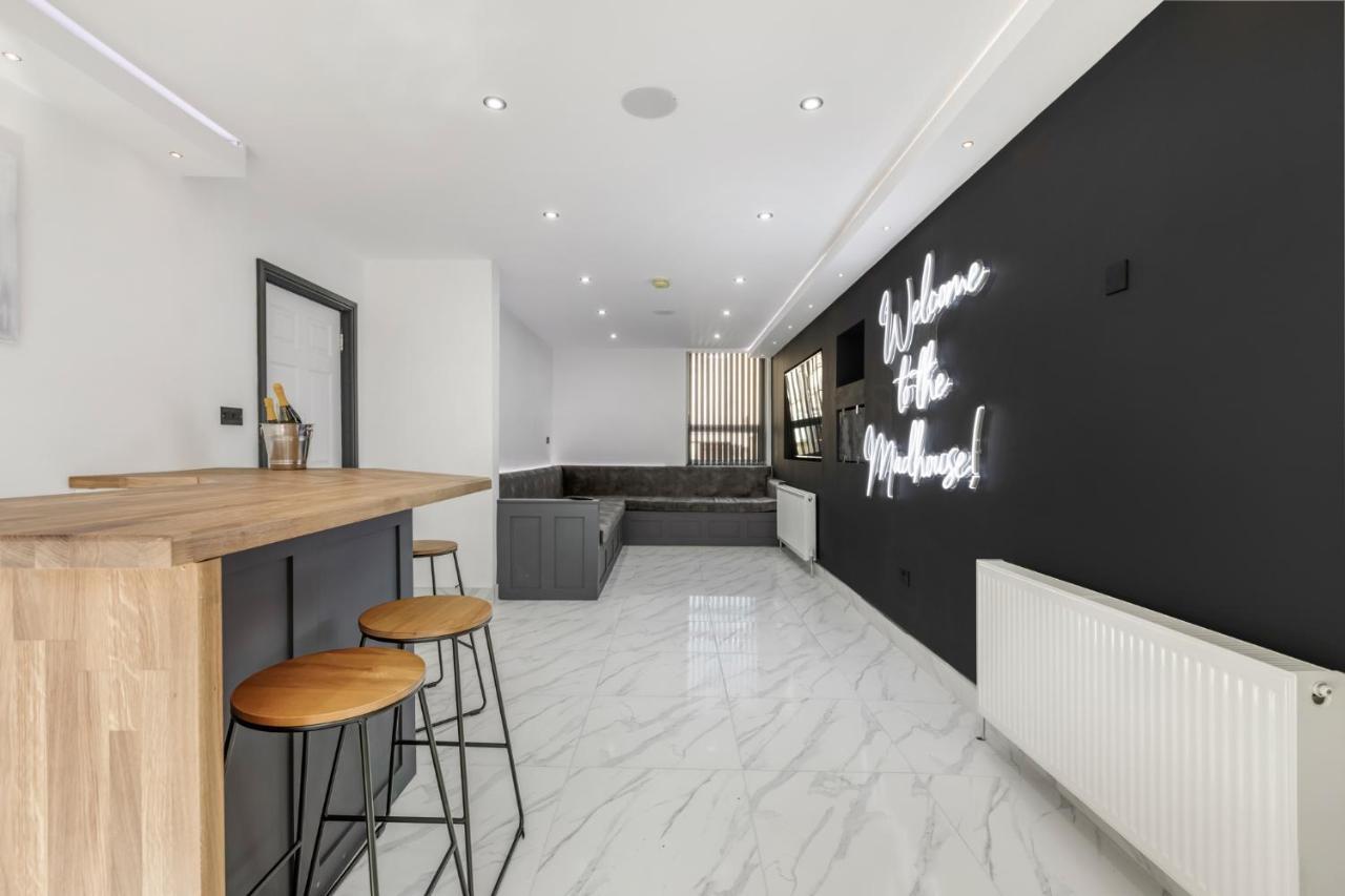 Crystal Towers Sasco Apartments Μπλάκπουλ Εξωτερικό φωτογραφία