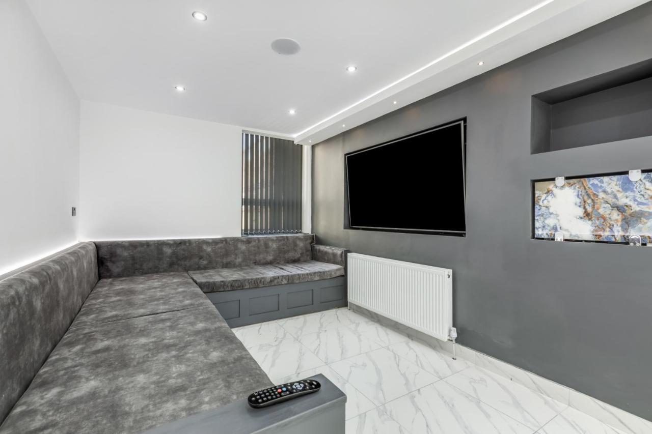 Crystal Towers Sasco Apartments Μπλάκπουλ Εξωτερικό φωτογραφία
